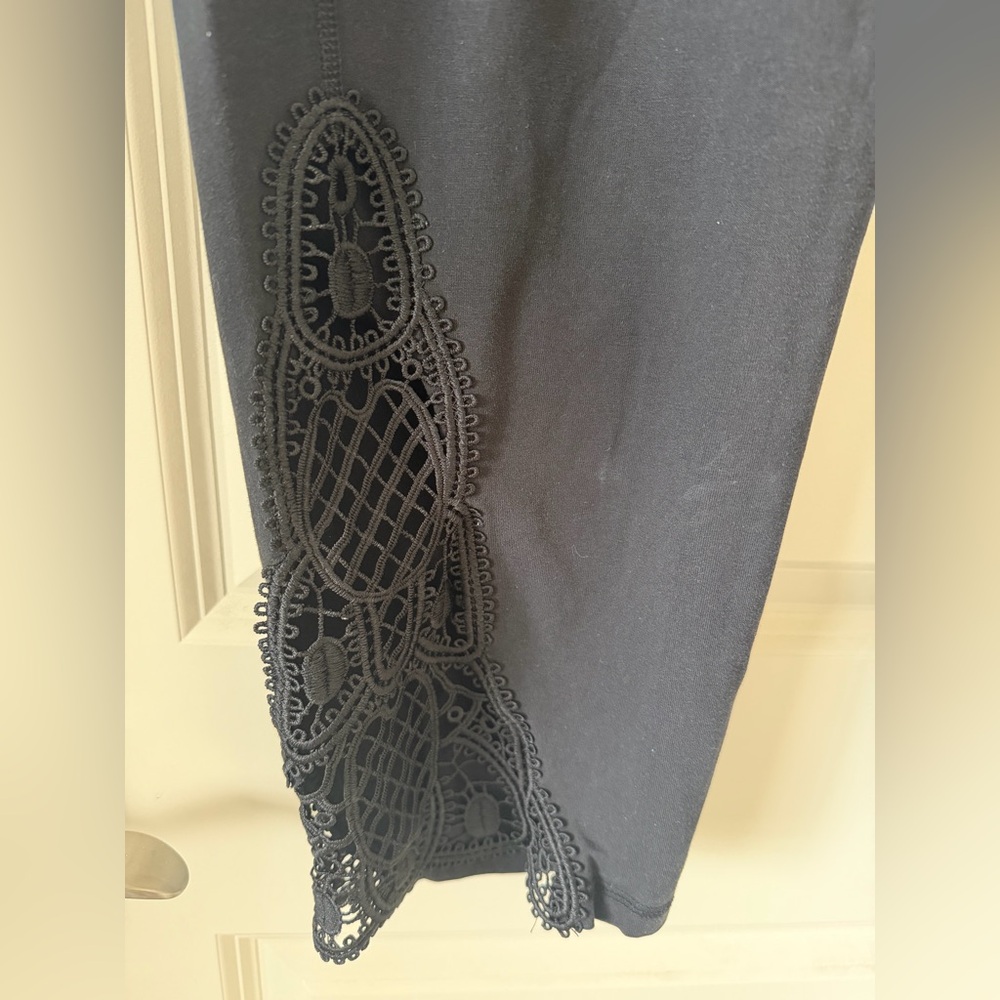 Livi Active Black Capri Leggings with Lace Sides Size 22/24 - Picture 4 of 8